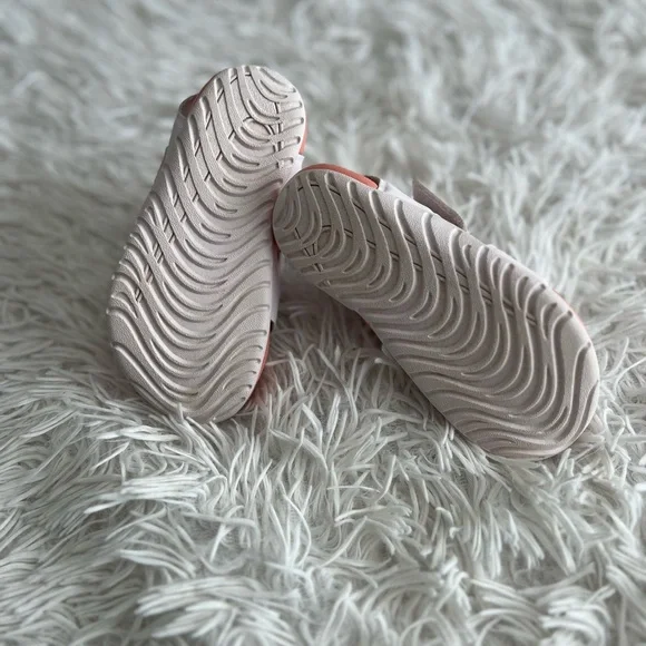 ❤️Nike Sunray Water Shoes EUC - Picture 3 of 4